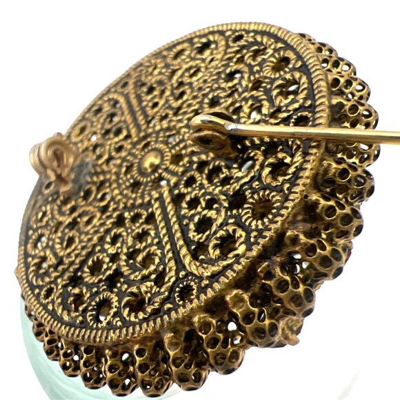 Vintage Red Brooch Pin Faceted Rhinestones & Faux Pearls Filigree Gold Tone READ - Picture 8 of 9